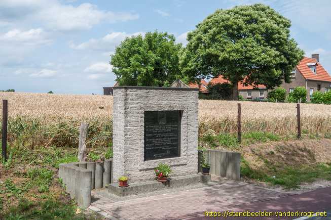 Breedeweg -  Monument Kon. Wilhelminaweg