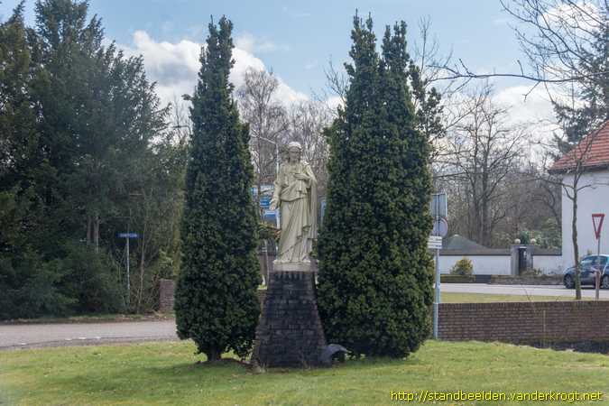Budel-Dorplein -  Heilig Hartbeeld