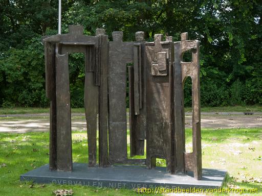 Den Haag -  Monument Ypenburg